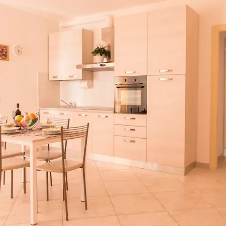 Le Groane Aparthotel 2*